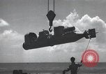 Standbild italienischen SLC-200 Maiale human Torpedo Europa, 1945, aus Sekunde 3 historischem Filmmaterial Videoclip 65675060340