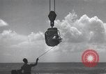 Standbild italienischen SLC-200 Maiale human Torpedo Europa, 1945, aus Sekunde 5 historischem Filmmaterial Videoclip 65675060340