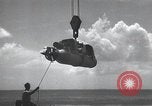 Standbild italienischen SLC-200 Maiale human Torpedo Europa, 1945, aus Sekunde 6 historischem Filmmaterial Videoclip 65675060340