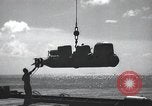 Standbild italienischen SLC-200 Maiale human Torpedo Europa, 1945, aus Sekunde 14 historischem Filmmaterial Videoclip 65675060340
