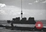 Standbild italienischen SLC-200 Maiale human Torpedo Europa, 1945, aus Sekunde 17 historischem Filmmaterial Videoclip 65675060340