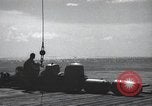 Standbild italienischen SLC-200 Maiale human Torpedo Europa, 1945, aus Sekunde 27 historischem Filmmaterial Videoclip 65675060340