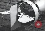 Standbild italienischen SLC-200 Maiale human Torpedo Europa, 1945, aus Sekunde 59 historischem Filmmaterial Videoclip 65675060340