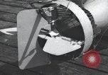 Standbild italienischen SLC-200 Maiale human Torpedo Europa, 1945, aus Sekunde 60 historischem Filmmaterial Videoclip 65675060340