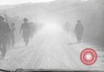 Standbild 10th Mountain Division Mule Pack Zug Italien, 1945, aus Sekunde 8 historischem Filmmaterial Videoclip 65675060354