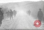 Standbild 10th Mountain Division Mule Pack Zug Italien, 1945, aus Sekunde 12 historischem Filmmaterial Videoclip 65675060354
