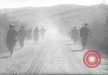 Standbild 10th Mountain Division Mule Pack Zug Italien, 1945, aus Sekunde 19 historischem Filmmaterial Videoclip 65675060354