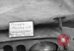Standbild 351 Infanterie Regiment 88 US Infantry Division in Zweiten Weltkrieg Calvenzano Italien, 1945, aus Sekunde 3 historischem Filmmaterial Videoclip 65675060355