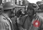 Standbild 2 French Armored Division Le Perray Frankreich, 1944, aus Sekunde 7 historischem Filmmaterial Videoclip 65675060376