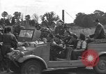 Standbild 2 French Armored Division Le Perray Frankreich, 1944, aus Sekunde 22 historischem Filmmaterial Videoclip 65675060376
