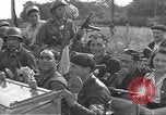 Standbild 2 French Armored Division Le Perray Frankreich, 1944, aus Sekunde 26 historischem Filmmaterial Videoclip 65675060376