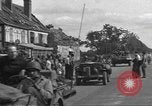Standbild 2 French Armored Division Le Perray Frankreich, 1944, aus Sekunde 51 historischem Filmmaterial Videoclip 65675060376