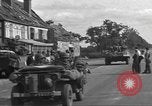 Standbild 2 French Armored Division Le Perray Frankreich, 1944, aus Sekunde 53 historischem Filmmaterial Videoclip 65675060376