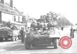 Standbild 2 French Armored Division Le Perray Frankreich, 1944, aus Sekunde 54 historischem Filmmaterial Videoclip 65675060376