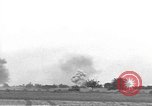 Standbild USA Soldaten Venon Frankreich, 1944, aus Sekunde 11 historischem Filmmaterial Videoclip 65675060378