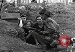 Standbild USA Soldaten Venon Frankreich, 1944, aus Sekunde 13 historischem Filmmaterial Videoclip 65675060378