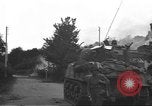 Standbild USA Soldaten Venon Frankreich, 1944, aus Sekunde 40 historischem Filmmaterial Videoclip 65675060378