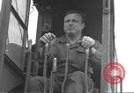 Standbild USA Soldaten Normandie Frankreich, 1944, aus Sekunde 37 historischem Filmmaterial Videoclip 65675060384