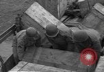Standbild USA Soldaten Normandie Frankreich, 1944, aus Sekunde 42 historischem Filmmaterial Videoclip 65675060385