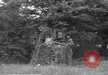Standbild USA Soldaten Sainteny Normandie Frankreich, 1944, aus Sekunde 11 historischem Filmmaterial Videoclip 65675060386