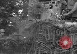 Standbild USA Soldaten Sainteny Normandie Frankreich, 1944, aus Sekunde 15 historischem Filmmaterial Videoclip 65675060386