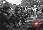 Standbild 507th Regiment 82nd Airborne Division Tollerton England, 1944, aus Sekunde 16 historischem Filmmaterial Videoclip 65675060392