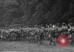 Standbild 507th Regiment 82nd Airborne Division Tollerton England, 1944, aus Sekunde 54 historischem Filmmaterial Videoclip 65675060392