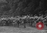 Standbild 507th Regiment 82nd Airborne Division Tollerton England, 1944, aus Sekunde 55 historischem Filmmaterial Videoclip 65675060392