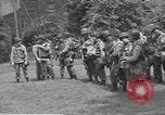 Standbild 507th Regiment 82nd Airborne Division Tollerton England, 1944, aus Sekunde 5 historischem Filmmaterial Videoclip 65675060393