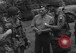Standbild 507th Regiment 82nd Airborne Division Tollerton England, 1944, aus Sekunde 13 historischem Filmmaterial Videoclip 65675060393