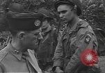Standbild 507th Regiment 82nd Airborne Division Tollerton England, 1944, aus Sekunde 18 historischem Filmmaterial Videoclip 65675060393