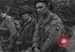 Standbild 507th Regiment 82nd Airborne Division Tollerton England, 1944, aus Sekunde 20 historischem Filmmaterial Videoclip 65675060393