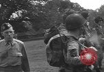 Standbild 507th Regiment 82nd Airborne Division Tollerton England, 1944, aus Sekunde 23 historischem Filmmaterial Videoclip 65675060393