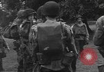 Standbild 507th Regiment 82nd Airborne Division Tollerton England, 1944, aus Sekunde 28 historischem Filmmaterial Videoclip 65675060393