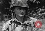 Standbild 507th Regiment 82nd Airborne Division Tollerton England, 1944, aus Sekunde 35 historischem Filmmaterial Videoclip 65675060393