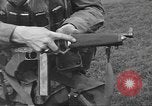 Standbild 507th Regiment 82nd Airborne Division Tollerton England, 1944, aus Sekunde 55 historischem Filmmaterial Videoclip 65675060393