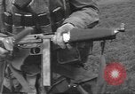 Standbild 507th Regiment 82nd Airborne Division Tollerton England, 1944, aus Sekunde 56 historischem Filmmaterial Videoclip 65675060393