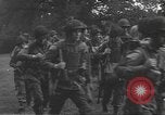 Standbild 507th Regiment 82nd Airborne Division Tollerton England, 1944, aus Sekunde 62 historischem Filmmaterial Videoclip 65675060393