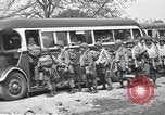 Standbild 507th Regiment 82nd Airborne Division Tollerton England, 1944, aus Sekunde 15 historischem Filmmaterial Videoclip 65675060394