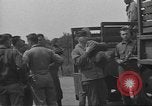 Standbild 507th Regiment 82nd Airborne Division Tollerton England, 1944, aus Sekunde 10 historischem Filmmaterial Videoclip 65675060395