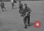 Standbild 507th Regiment 82nd Airborne Division Tollerton England, 1944, aus Sekunde 32 historischem Filmmaterial Videoclip 65675060395