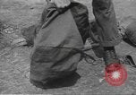 Standbild 507th Regiment 82nd Airborne Division Tollerton England, 1944, aus Sekunde 39 historischem Filmmaterial Videoclip 65675060395