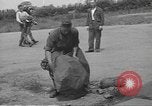 Standbild 507th Regiment 82nd Airborne Division Tollerton England, 1944, aus Sekunde 42 historischem Filmmaterial Videoclip 65675060395