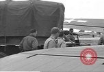 Standbild 507th Regiment 82nd Airborne Division Vereinigtes Königreich, 1944, aus Sekunde 8 historischem Filmmaterial Videoclip 65675060396