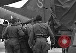 Standbild 507th Regiment 82nd Airborne Division Vereinigtes Königreich, 1944, aus Sekunde 15 historischem Filmmaterial Videoclip 65675060396