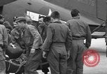 Standbild 507th Regiment 82nd Airborne Division Vereinigtes Königreich, 1944, aus Sekunde 22 historischem Filmmaterial Videoclip 65675060396