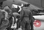 Standbild 507th Regiment 82nd Airborne Division Vereinigtes Königreich, 1944, aus Sekunde 23 historischem Filmmaterial Videoclip 65675060396