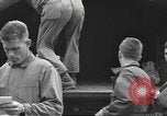 Standbild 507th Regiment 82nd Airborne Division Vereinigtes Königreich, 1944, aus Sekunde 27 historischem Filmmaterial Videoclip 65675060396