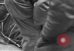 Standbild 507th Regiment 82nd Airborne Division Vereinigtes Königreich, 1944, aus Sekunde 32 historischem Filmmaterial Videoclip 65675060396