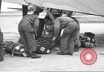 Standbild 507th Regiment 82nd Airborne Division Vereinigtes Königreich, 1944, aus Sekunde 34 historischem Filmmaterial Videoclip 65675060396
